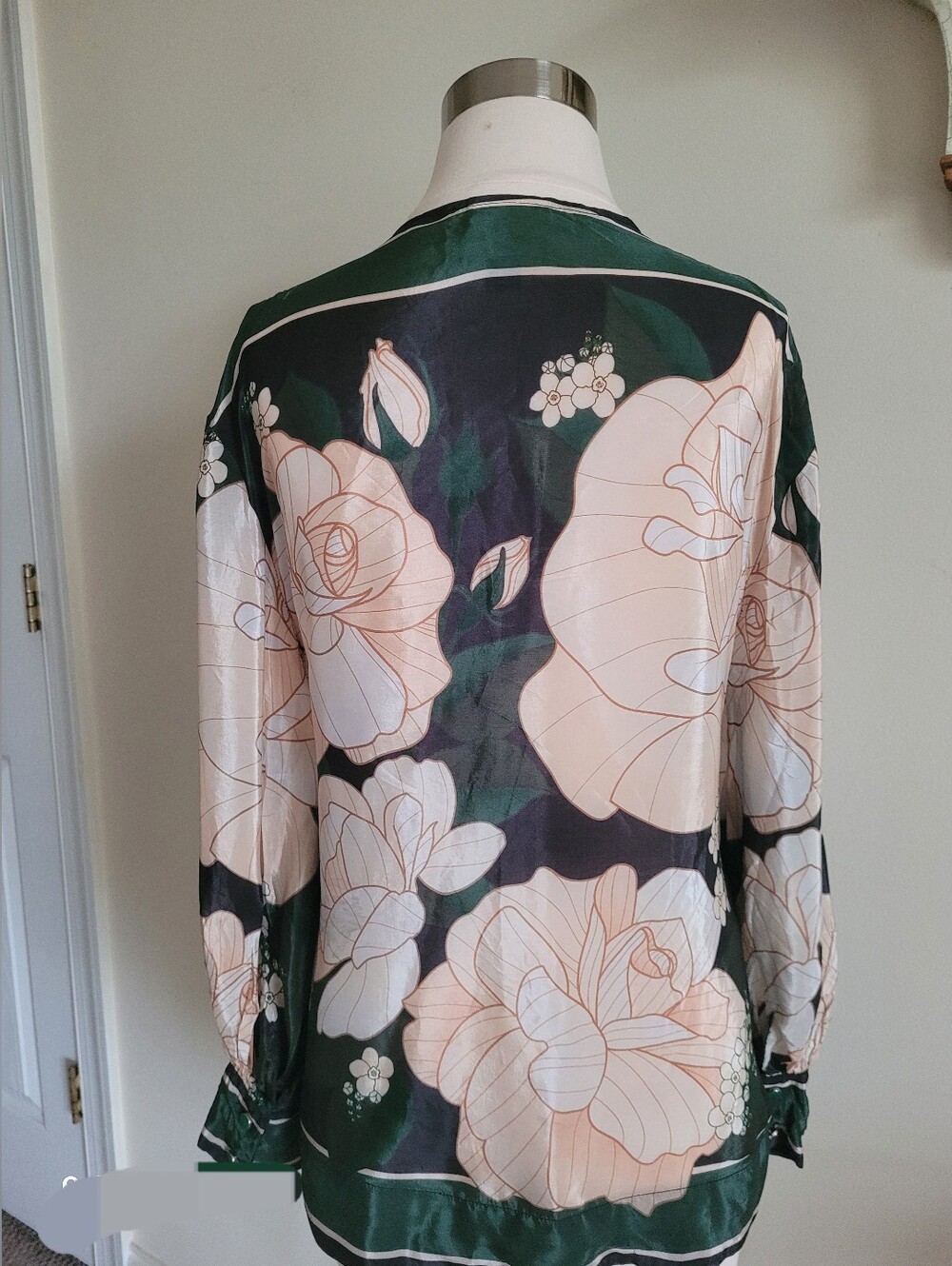 Farm Rio Blouse - Picture 4 of 6